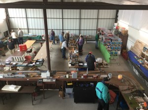 Vendor Show Right Apr 2016